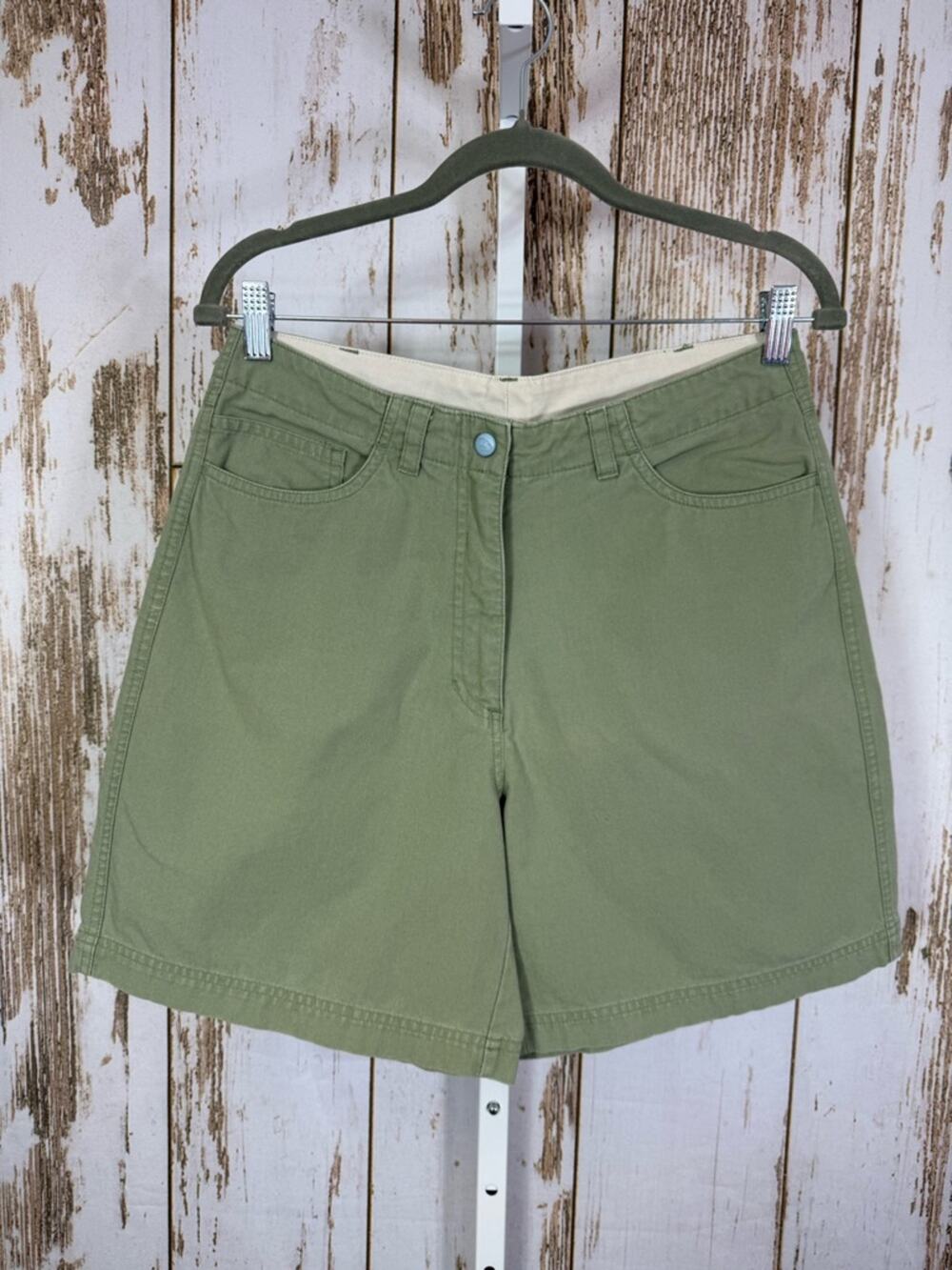 Sportif USA, High-Rise Olive Green Women’s Bermuda Shorts. Size 8.
